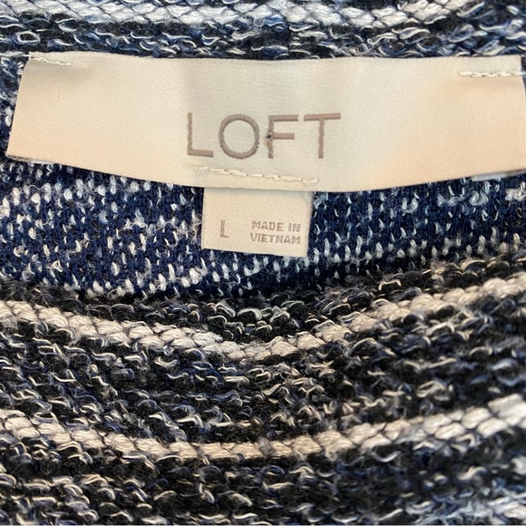 LOFT 3/4 Sleeve Cowl Neck Sweater Size L - Picture 7 of 8